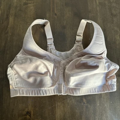 Sujetador Glamorise 38C Cierre Frontal Beige Cómodo Inalámbrico Soporte Diario 💕 Foto 1 de 4