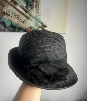 Sombrero Cloche Negro Nine West con Flor UPF 50% Embalable Talla Única Foto 1 de 3