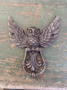 WINGED OWL \ Antique Style Cast Iron Door Knocker \ Rustic Door Furniture - Picture 1 of 1