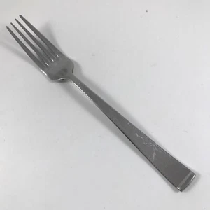 WALLACE SILVER Stainless "JULIENNE" 18/10 DINNER FORK 7-7/8" Flat Tip - Picture 1 of 2