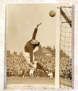 FOTOGRAFIA PHOTO CALCIO 1952 LEYTON ORIENT PAT WELTON FA CUP ARSENAL ENGLAND - Picture 1 of 2