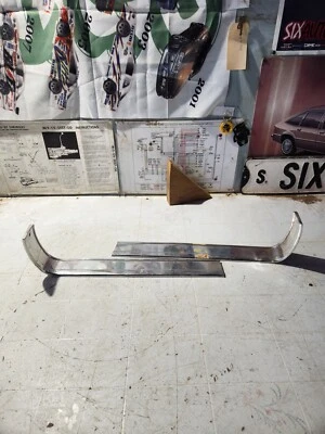 Ford Mustang 1967 68 parrilla inferior moldura envolvente c1 Foto 1 de 3