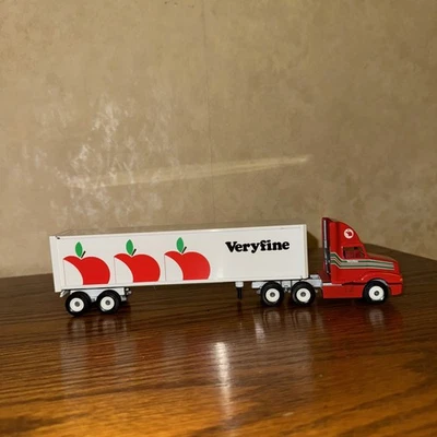 1/64 WINROSS SEMI TRACTOR CAMIÓN Y REMOLQUE FUNDIDO A PRESIÓN JUGUETE MUY FINO Foto 1 de 4