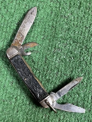 Vtg Camillus New York USA Camping 3 5/8" Pocket Knife 4 Blades with Shackle - Image 1 of 4