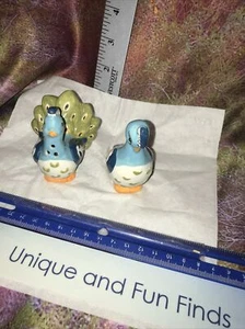 Vintage Peacock Salt and Pepper Shakers. Cute Colorful. Collectable EUC - Picture 1 of 6