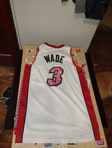 DWAYNE WADE MIAMI HEAT JERSEY 2008 PUERTO RICO GAME VS DETRIOT - Picture 1 of 2