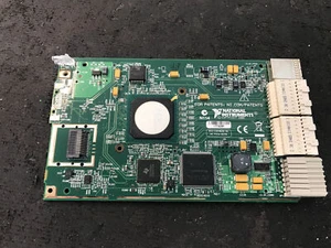 National Instruments NI PXIe-8370 usado envío gratuito - Imagen 1 de 5