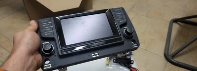 Display radio Volkswagen 5f golf 7 + cornice e bocchette aria  - Immagine 1 di 4