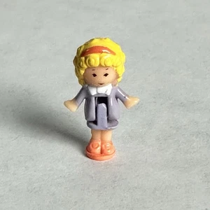 Vintage 1992 Polly Pocket Patty’s Burger Bar Bluebird Polly bambola solo figurina - Foto 1 di 3
