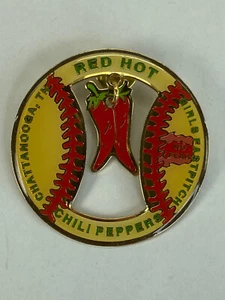 De colección Chattanooga TN Rojo Caliente Chiles Pimientos Niñas Softbol Sombrero Pin Solapa Pin - Imagen 1 de 5
