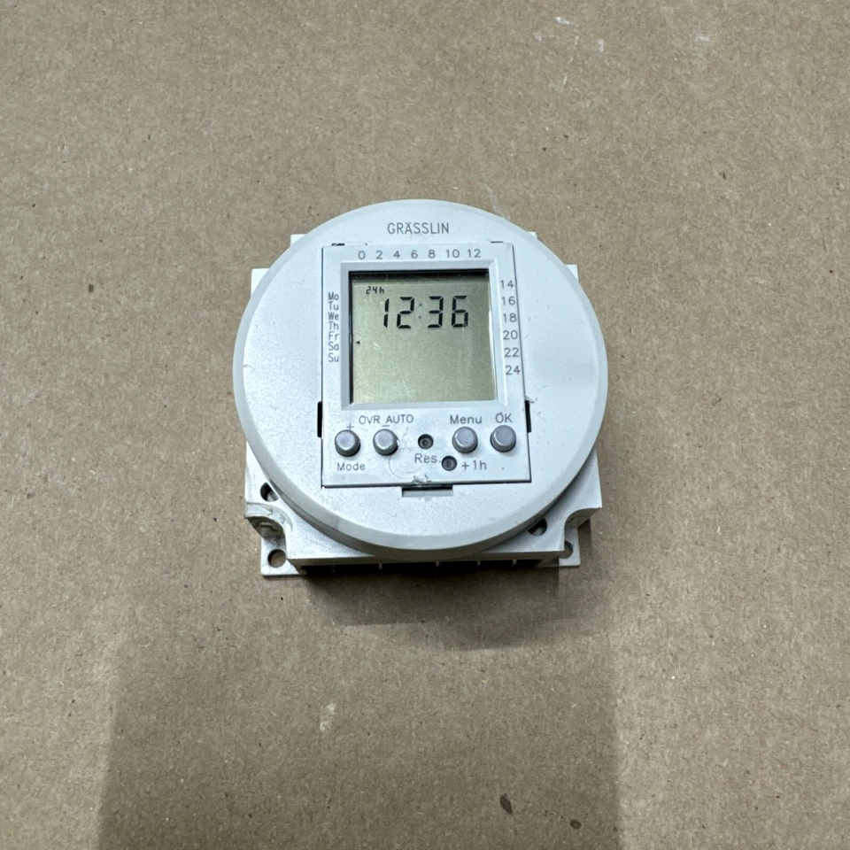 GRASSLIN BY INTERMATIC FM1D20-24 Electronic Timer,24 hr/7 Days,SPDT-NO/NC - Image 1 of 2