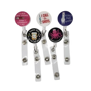 5 soportes de carrete de insignia retráctil lindos divertidos accesorios de enfermera - Imagen 1 de 6