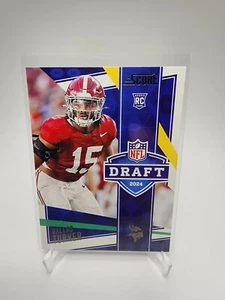 Score Football 2024 #8 Dallas Turner (RC) Score Draft NFL - Foto 1 di 2