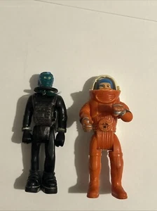 LOT OF 2 Vintage 1979 Fisher Price Action Figure Alien Pilot & Astronaut !!!! - Picture 1 of 4
