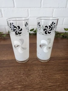 2er Set Vintage Anchor Hocking große Becher schwarz & weiß Wirbel 6,5" - Bild 1 von 3