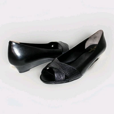 🔥New COLE HAAN Air Elly 8 US Woven Black Premium Cowhide Leather Peep-Toe Wedge - Image 1 of 4