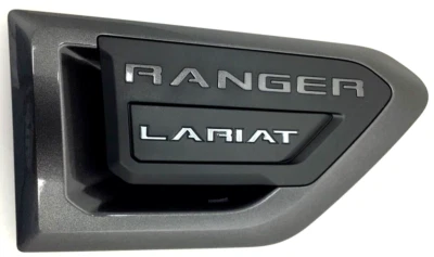Ford Ranger 2018-2023 pasajero lado derecho Lariat placa de identificación nuevo OEM Foto 1 de 4