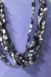 24" black & white 5 strand handmade yarn bib necklace - Picture 1 of 7