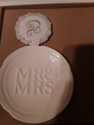 Mud Pie Mr and Mrs Soap Dish and Soap - Image 1 of 2
