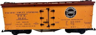 U.S.A. Train R16301 Box Car Made In USA Pacific Fruit Express New in Box G Gauge - Image 1 of 4