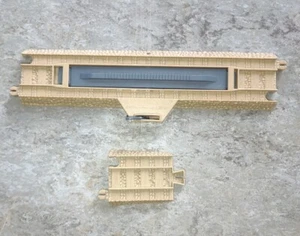 Hit Toy Company 2006 Gullane Tan Trackmaster Train Tracks Stop Section & Adapter - Picture 1 of 2