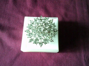 Damenring mit mehreren kleinen Zirkonia steinen ca. 3 cm groß Neu - Bild 1 von 2