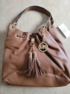 НОВЫЙ MICHAEL KORS CAMDEN БОЛЬШОЙ КОЖАНЫЙ ШНУРОК БАГАЖА КОРИЧНЕВЫЙ ПЛЕЧИ С КОРОТКИМИ РУЧКАМИ. - Изображение 1 из 4