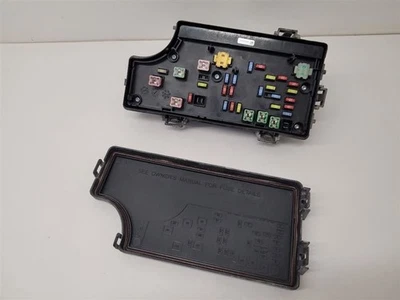  Jeep Compass 2011-2014 chasis ECM carrocería control BCM junto a batería  Foto 1 de 4