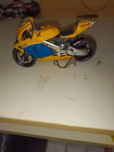 MODELLINO HONDA RC211V MAX BIAGGI 2004 ALTAYA 1:12 CON SCATOLA - Foto 1 di 7