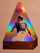 Tony Gwynn 1998 Pacific Crown Royale Oversize Cramer's Choice Award #9 Insert
