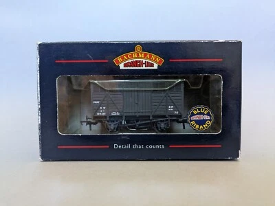 37-751 Bachmann GWR 12 Ton Ventilated Fruit Van 134281 in GW Grey Livery - Image 1 of 2