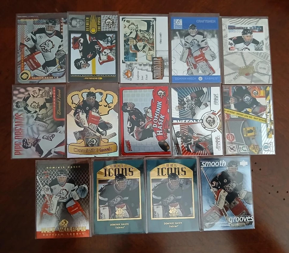 Dominik Hasek 1997-98 Insert Cards - Multi-Listing - Free Combined Shipping - Image 1 of 1