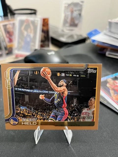 2025-26 Topps Flagship Buddy Hield #237 Gold /2025 WARRIORS - Imagem 1 de 1