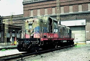 5x7 COLOR PHOTO METRO-NORTH RR ALCO RS-3M #605 AT HARMON YARD MAY 9, 1992 - Picture 1 of 1