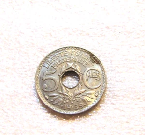 1939 France 5 Centimes Coin - Picture 1 of 5