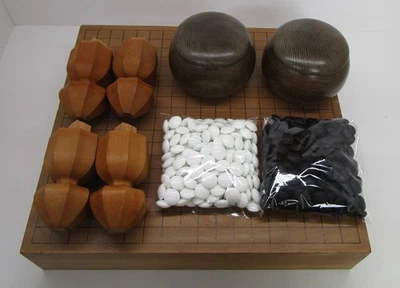 Japanese Wooden Go Board Heso with Legs Go Stones and Bowls Set Vintage Used - Image 1 of 4