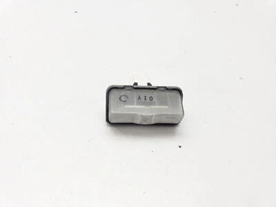 LEXUS ES 300H REAR NUMBER PLATE LIGHT 2020 - Image 1 of 4