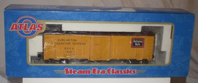 Atlas 9520-1 40' Steel Reefer Car Burlington Route #74781  NEW O Gauge 2-Rail - Image 1 of 4