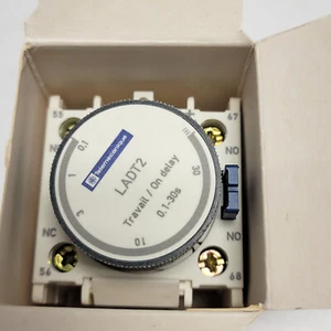 LADT2 Telemecanique Time Delay Block - Bild 1 von 4