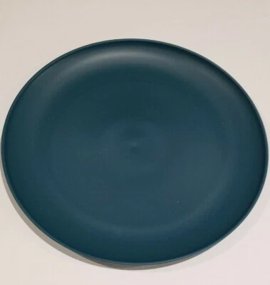 Mainstays Plastic Dinner Plates 5 Packs of 4 =20 total plates teal green New - Image 1 of 2