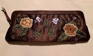 Bolso sin asas de tela sati con cuentas de lentejuelas Avon Bolso de mano Flores - Imagen 1 de 3