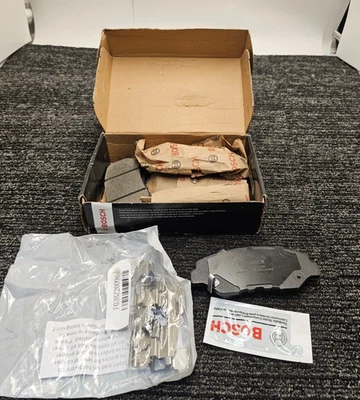 Pastillas de freno Bosch BC943 Bosch QuietCast para modelos Honda Pilot 2003-2008 Foto 1 de 4