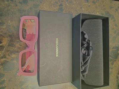 Gafas de sol Dolce & Gabbanna rosadas para mujer Foto 1 de 4