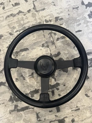 Volante Pontiac Firebird 82-89 Foto 1 de 4