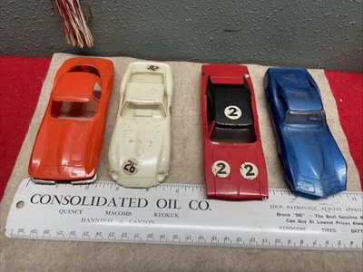 Lote vintage (4) carrocerías de coche slot solamente. Escala 1/32 Foto 1 de 4