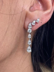 Pendientes colgantes y colgantes de diamantes de corte pera de 3 quilates enchapados en oro blanco de 14 quilates - Imagen 1 de 5
