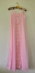 Vintage 70er DOPPELLAGIG Rüschen Nylon Baby Rosa NACHTHEMD Babydoll Gr. S/M - Bild 1 von 9