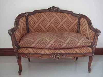 Louis XV Style Settee Early1900's, made of Walnut, Horse Hair & Springs.  - Image 1 of 4