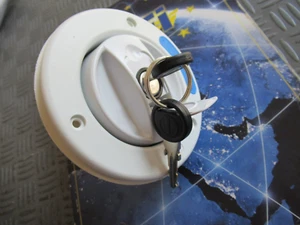 65156.10 WATER CAP  WHITE  KIT TAPPO CON BOCCHETTONE RIFORNIM. ACQUA X CAMPER - Picture 1 of 4