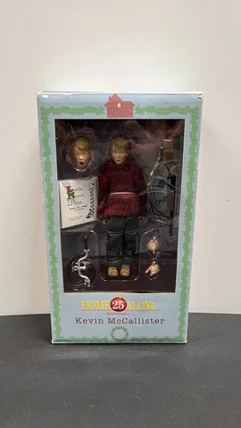 KEVIN McCALLISTER Home Alone 6" Cloth Action Figure NECA NRFB NEW Cover